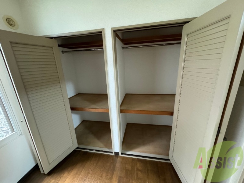 収納　寝室には収納があります。すっきり片づけましょう！