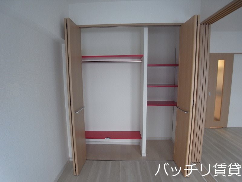 収納　同マンション別部屋写真のため、現状優先。