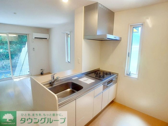 キッチン　お問合せはタウンハウジングまで！※現地待合わせ相談可能