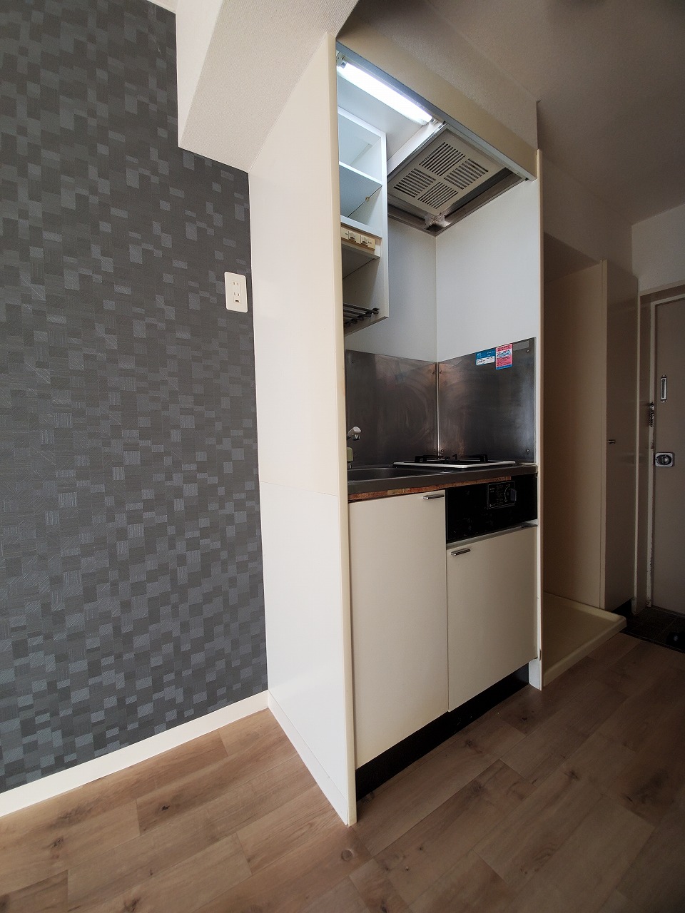 キッチン　キッチンガス1口※退去前のため、以前の写真を使用しています。