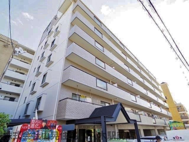 【橿原市久米町のマンションの建物外観】