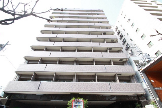 広島市中区上幟町のマンションの建物外観
