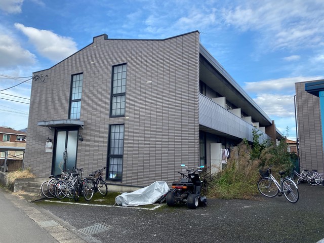神奈川県厚木市下荻野（アパート）の賃貸物件の外観
