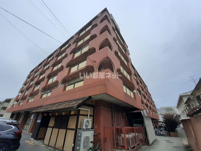 広島市南区宇品神田のマンションの建物外観