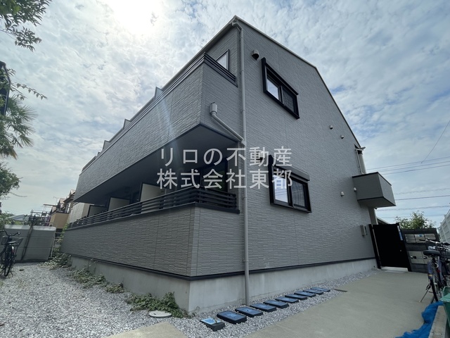 建物外観　最寄駅まで１４分かかりますが、健康のため歩くのもいいですね！