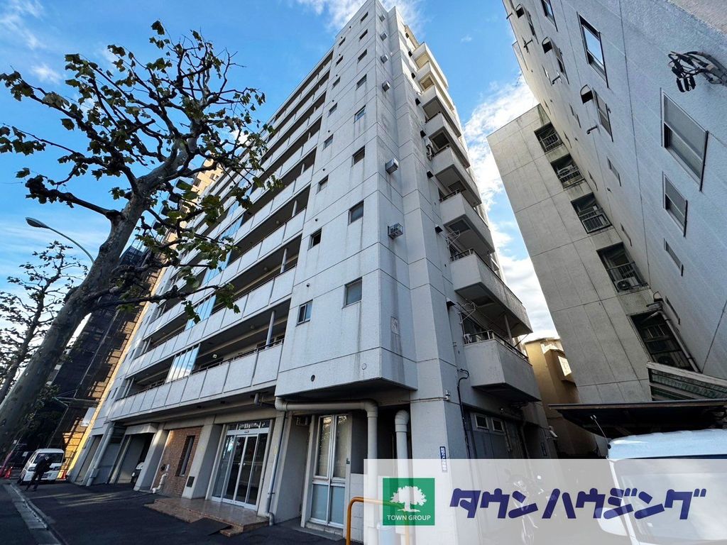 新宿区西早稲田のマンションの建物外観