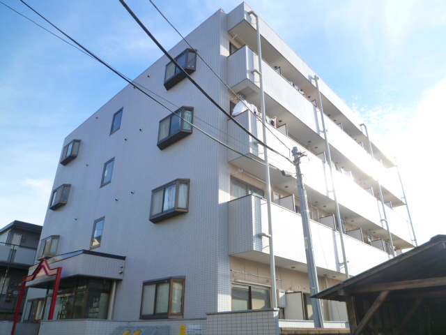 建物外観　写真は３０８のものです。エレベーター付き都市ガスマンション♪