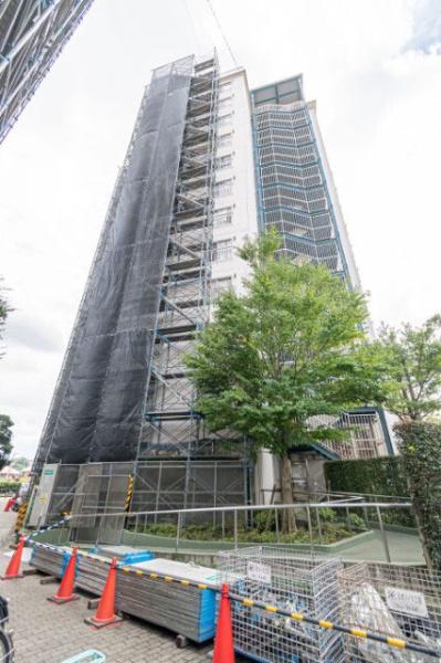 八王子市散田町のマンションの建物外観