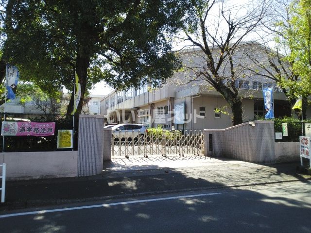 小学校　熊本市立桜木小学校（小学校）まで463m