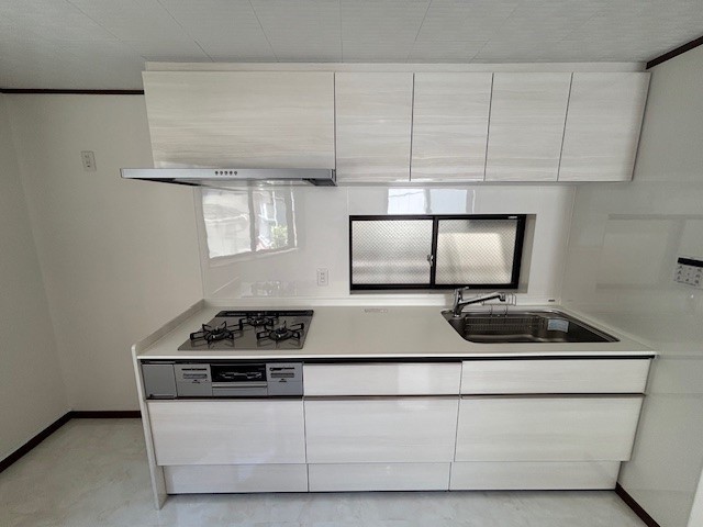 キッチン　２０２５年７月システムキッチン新規交換済