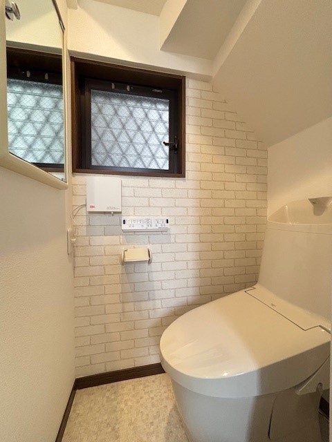 トイレ　２０２５年７月トイレ新規交換済　温水洗浄