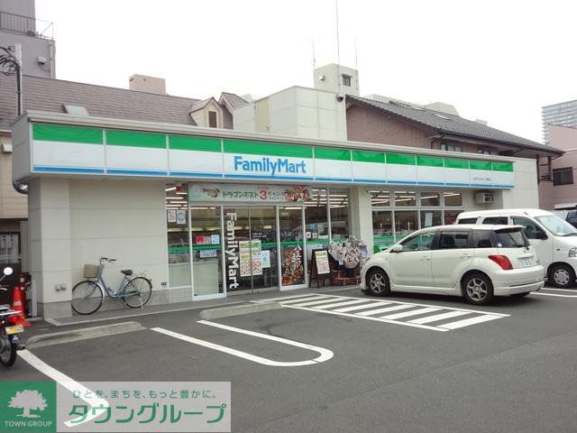 コンビニ　ファミリーマート八王子いちょうホール通り店（コンビニ）まで111m