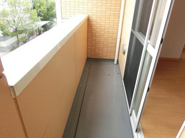 バルコニー　南向きバルコニー！