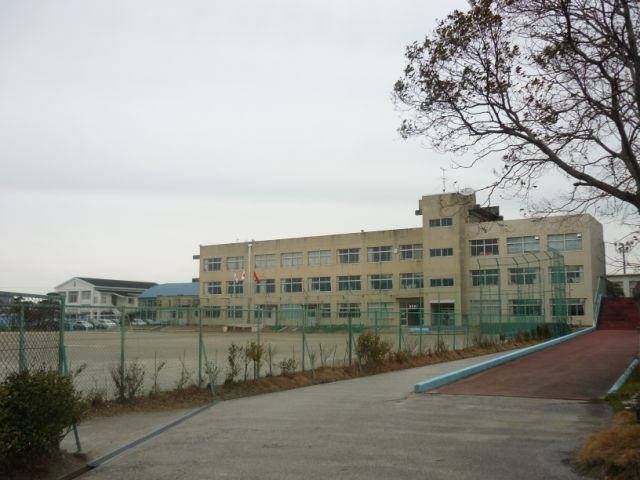 中学校　豊橋市立章南中学校（中学校）まで1378m