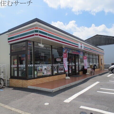 コンビニ　セブンイレブン鈴鹿中旭が丘1丁目店（コンビニ）まで4928m