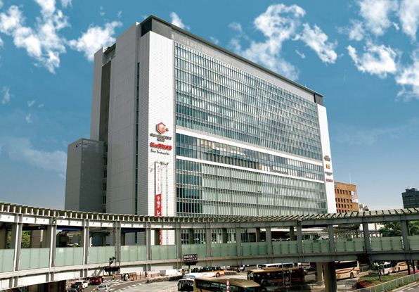 ショッピングセンター　キュービックプラザ新横浜（ショッピングセンター）まで652m