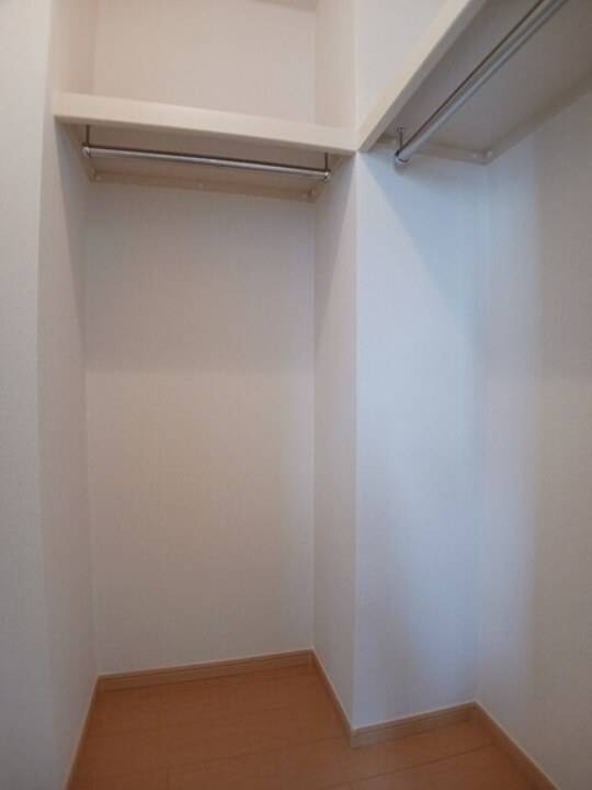 収納　ウォークインクローゼット