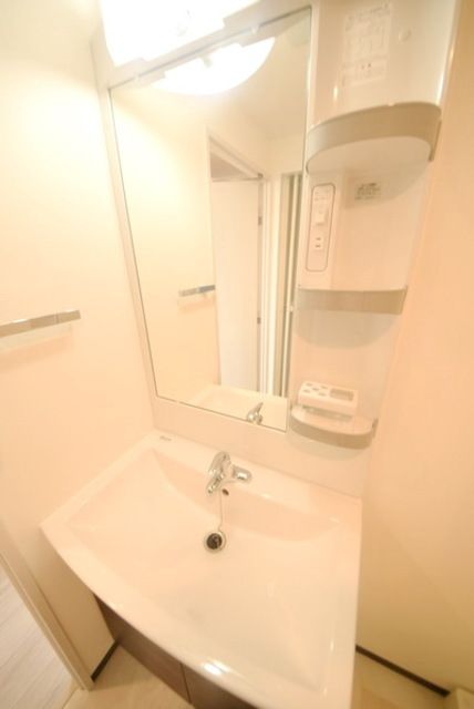 洗面設備　★独立洗面化粧台つきです★