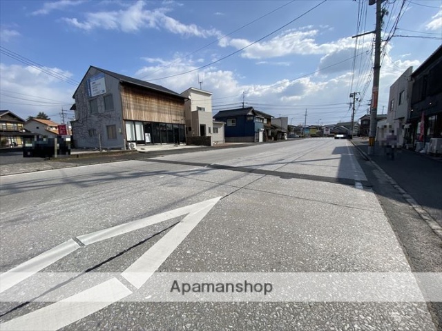 その他　前面道路（その他）まで0m