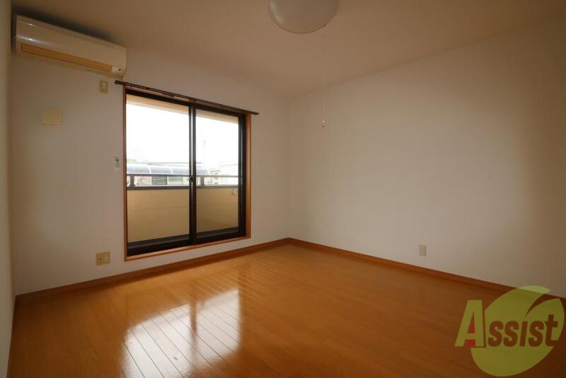 その他部屋・スペース　風通しの良い寝室です。