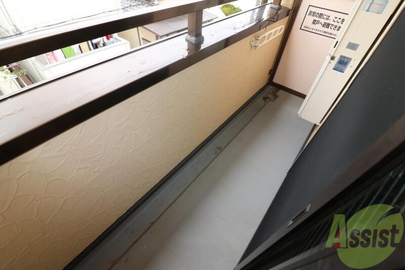 バルコニー　バルコニー広々しています。