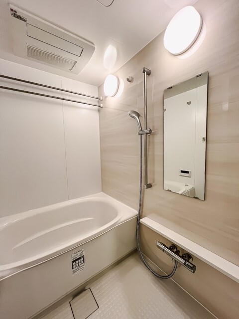 バス・シャワールーム　※写真は同タイプ住戸です。