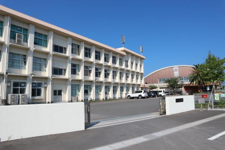 小学校　宮崎港小学校（小学校）まで500m