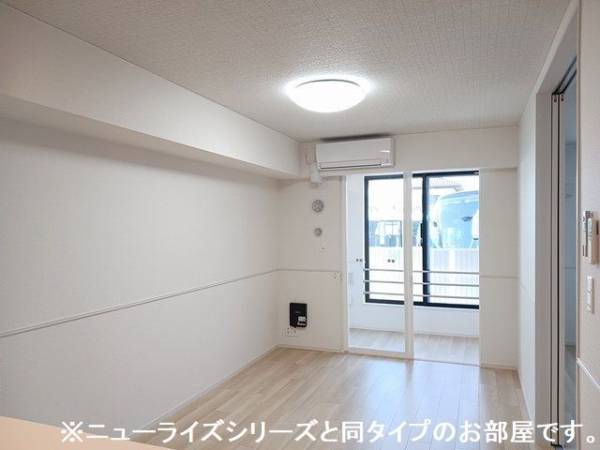 居室・リビング　※参考写真　同建築メーカー施工の同間取完成他物件のものです。