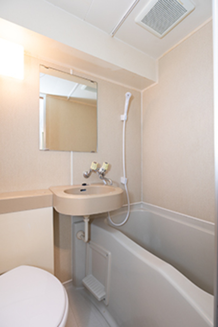 バス・シャワールーム　※写真は同タイプ住戸です。