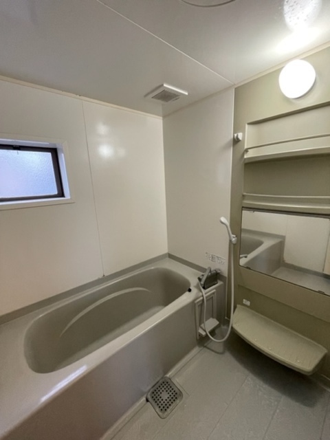 バス・シャワールーム　浴室