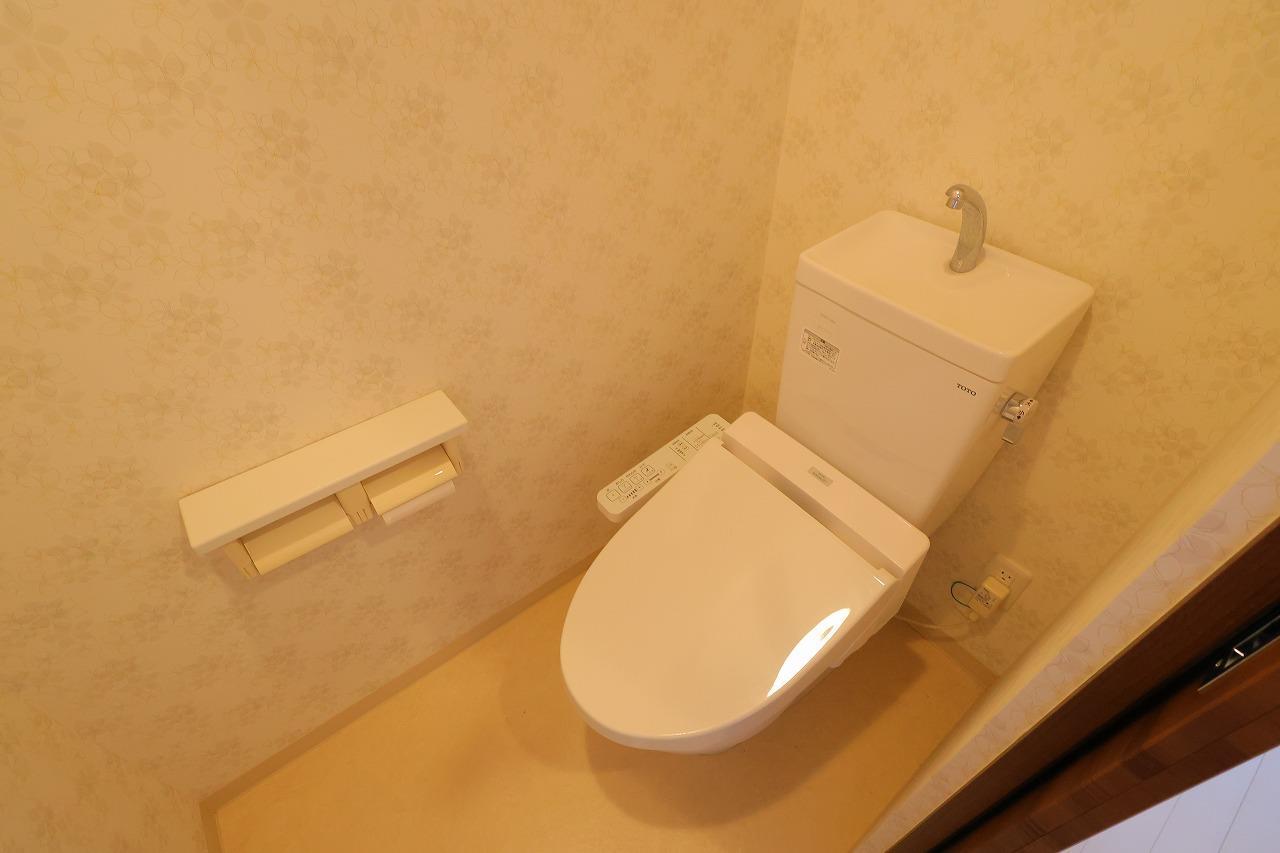 トイレ　トイレ