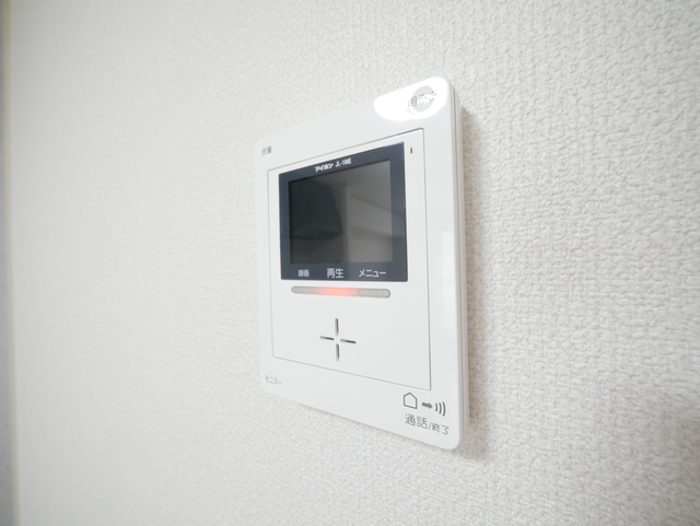 セキュリティ　★モニタ付インターホンなので防犯面も安心ですね★