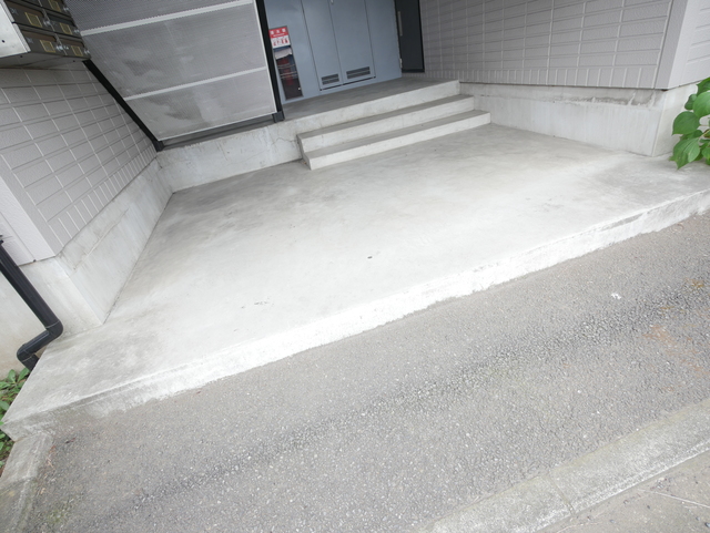 エントランス　★エントランスのお写真です★