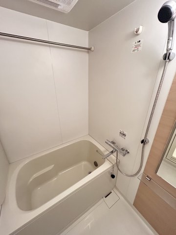 バス・シャワールーム　※別部屋参考写真