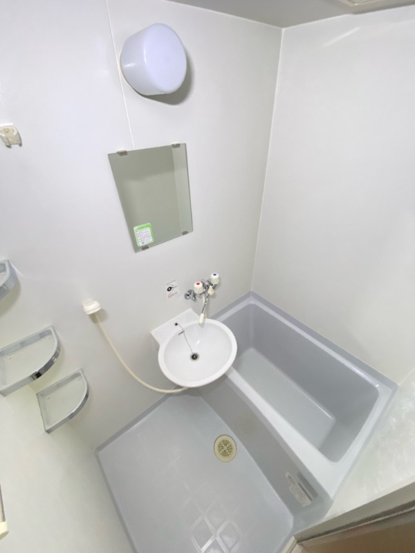 バス・シャワールーム　※他部屋参考写真