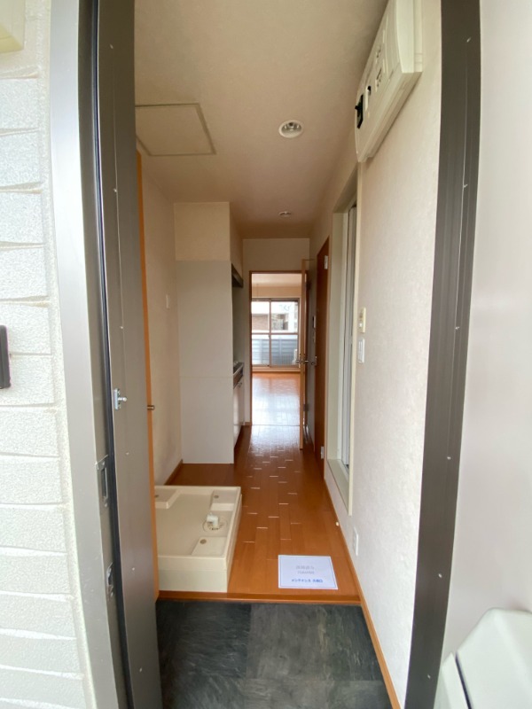 玄関　※他部屋参考写真