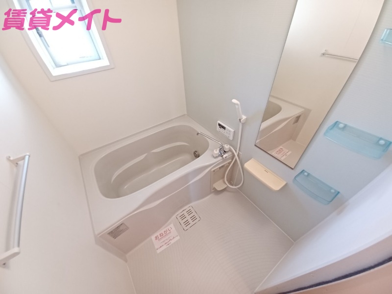 バス・シャワールーム　反転タイプ参考写真