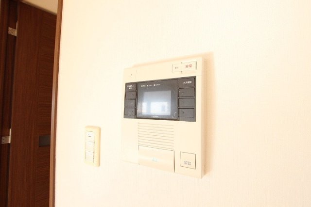 セキュリティ　写真は別号室のものです。