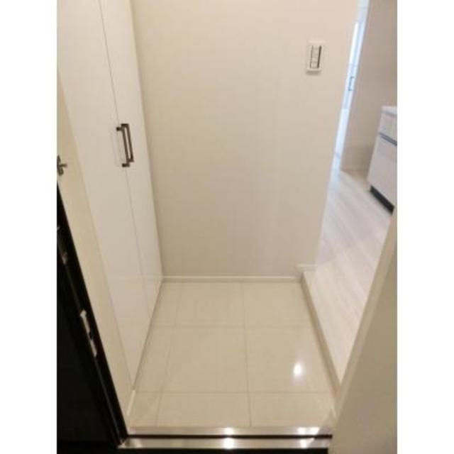 玄関　※写真は同タイプ住戸です。
