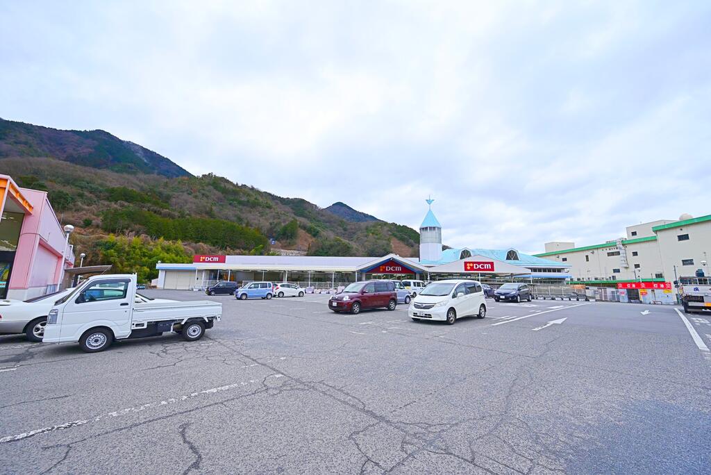 ホームセンター　DCM瀬野川店（ホームセンター）まで645m