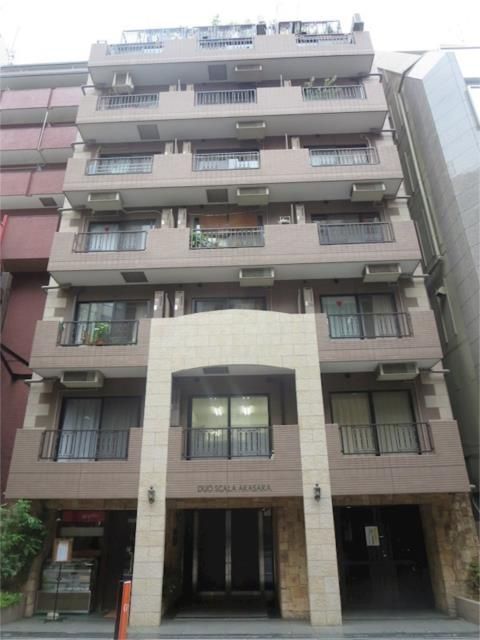 建物外観　鉄骨鉄筋コンクリート造・総戸数は35戸です。