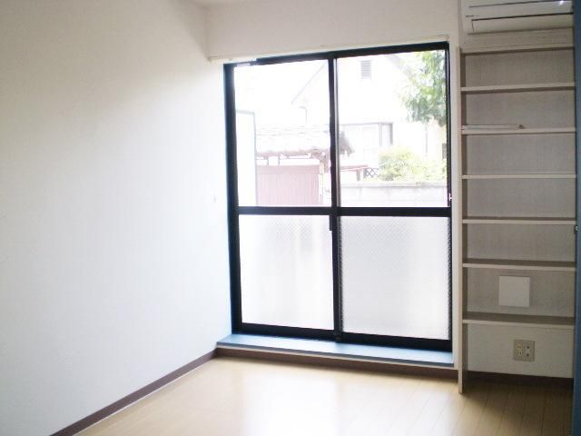 居室・リビング　☆洋室の部屋です☆