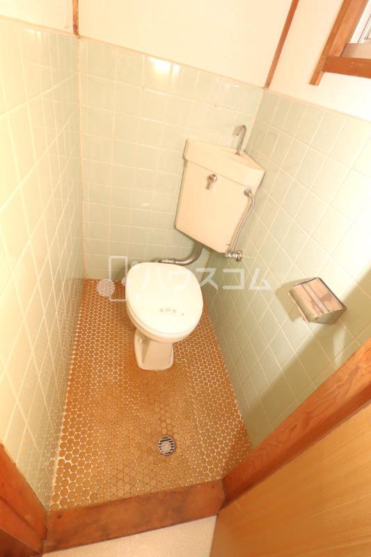 黒原城内町15-6 テラスハウスのトイレ写真