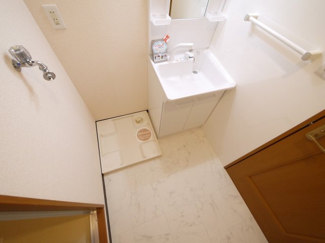 洗面設備　忙しい朝には欠かせない洗面所です