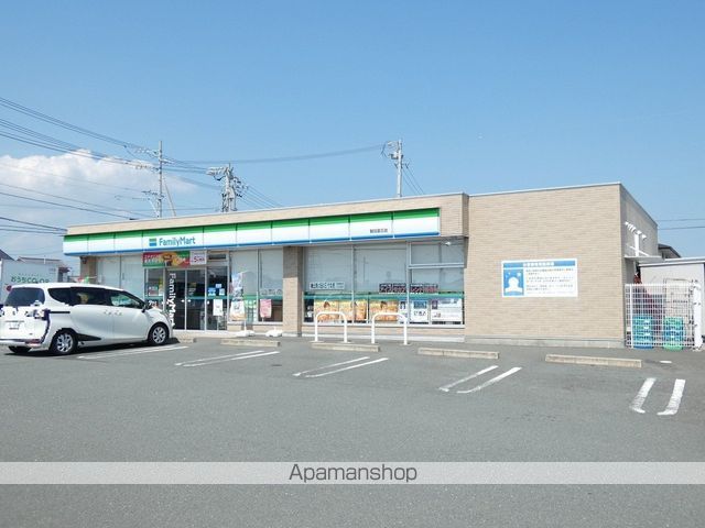 コンビニ　ファミリーマート 磐田富丘店（コンビニ）まで823m