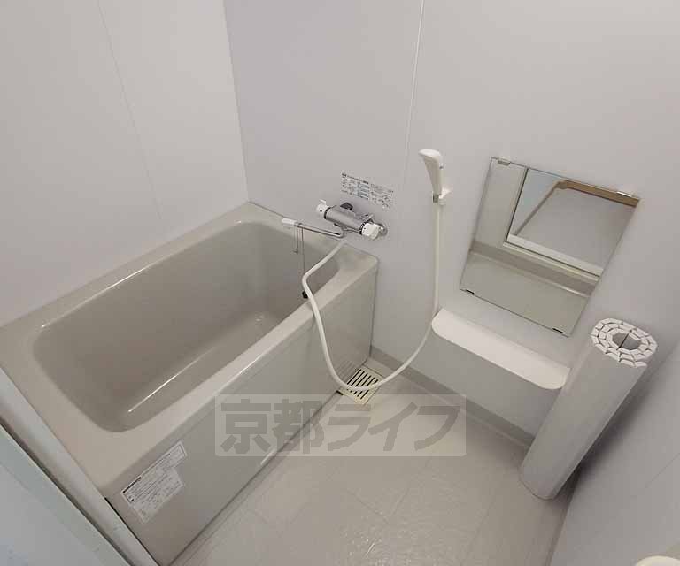 シャルレ1番館の風呂写真