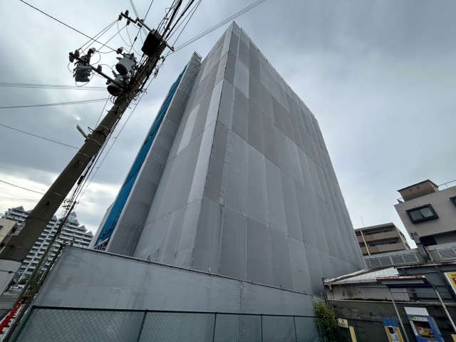 【神戸市垂水区川原のマンションの建物外観】
