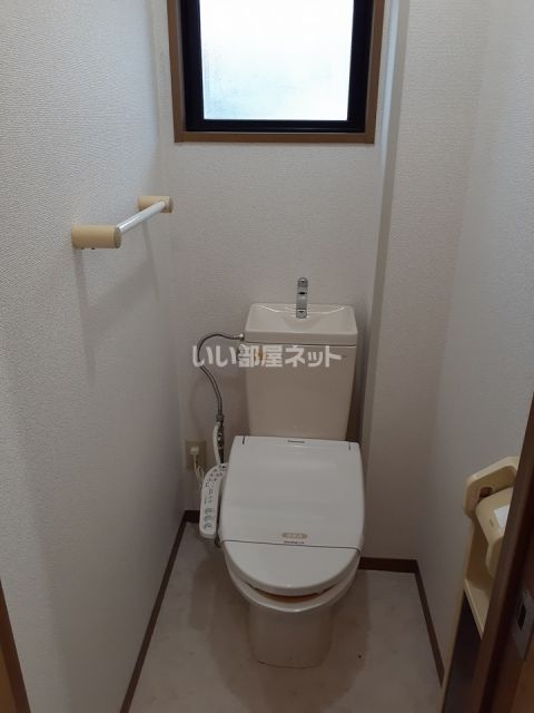 【ハイカムールなつめ　Ｂのトイレ】