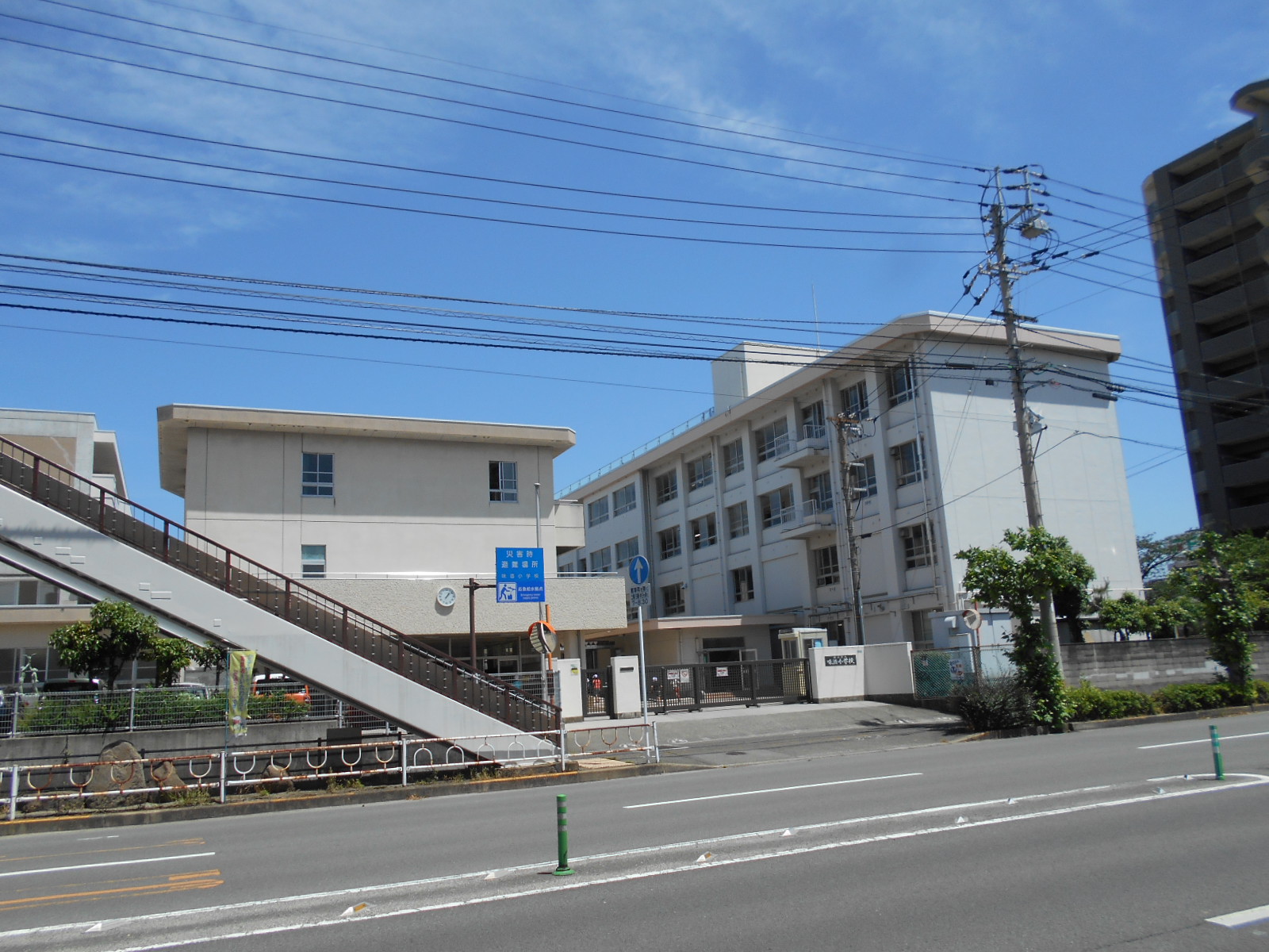 【伊予鉄古町ビルの小学校】