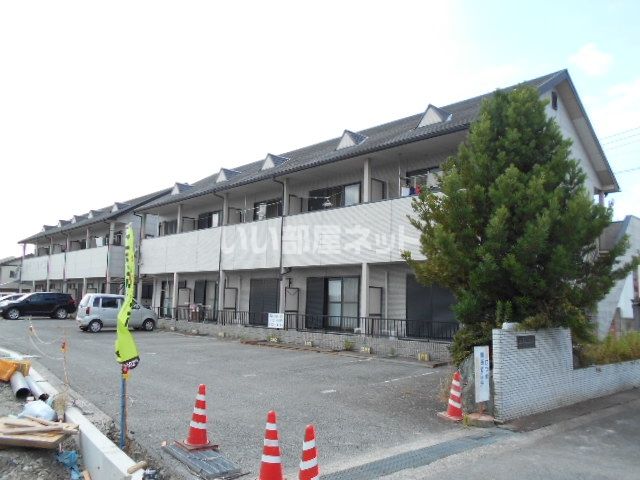 紀の川市打田のアパートの建物外観